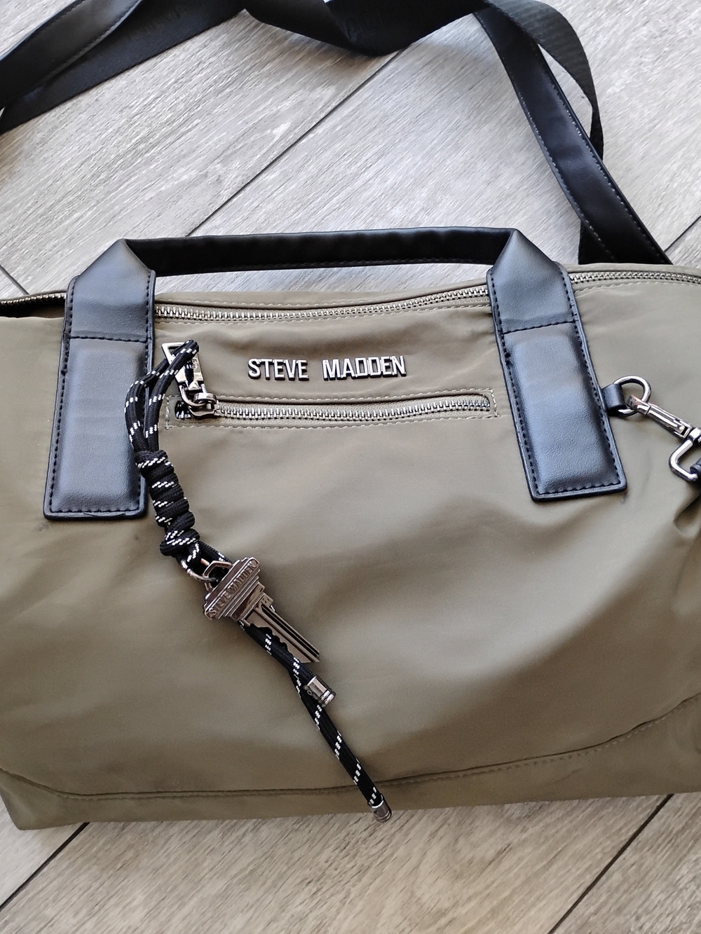 Steve Madden Men’s Olive Green Nylon Duffle Bag